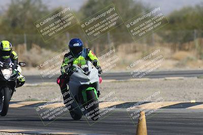 media/Oct-30-2025-Racers Edge (Thu) [[dabbdaf680]]/3-B Group/Session 2 Turn 2/